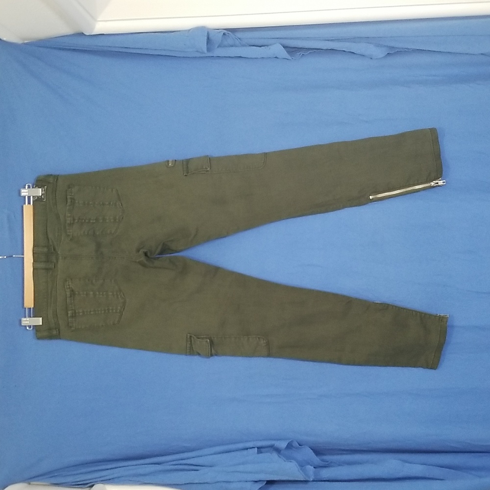 Guess Denim Olive / Army Green Jeans with Lots of Pockets - Picture 5 of 14